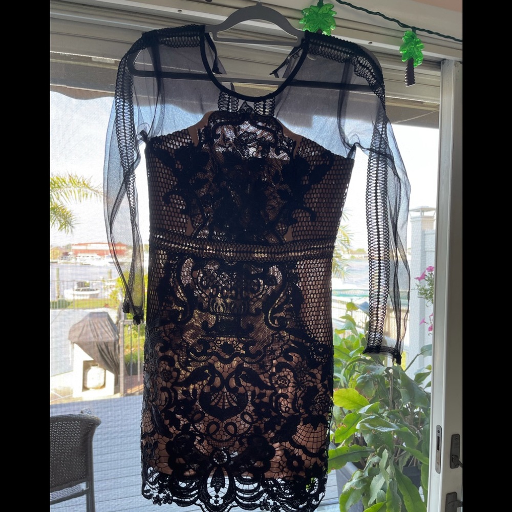 Nicole & Brie black lace dress size medium